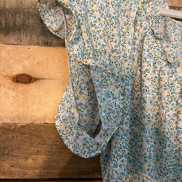 Feminine Sienna Sky blouse, size Large - Picture 3 of 4